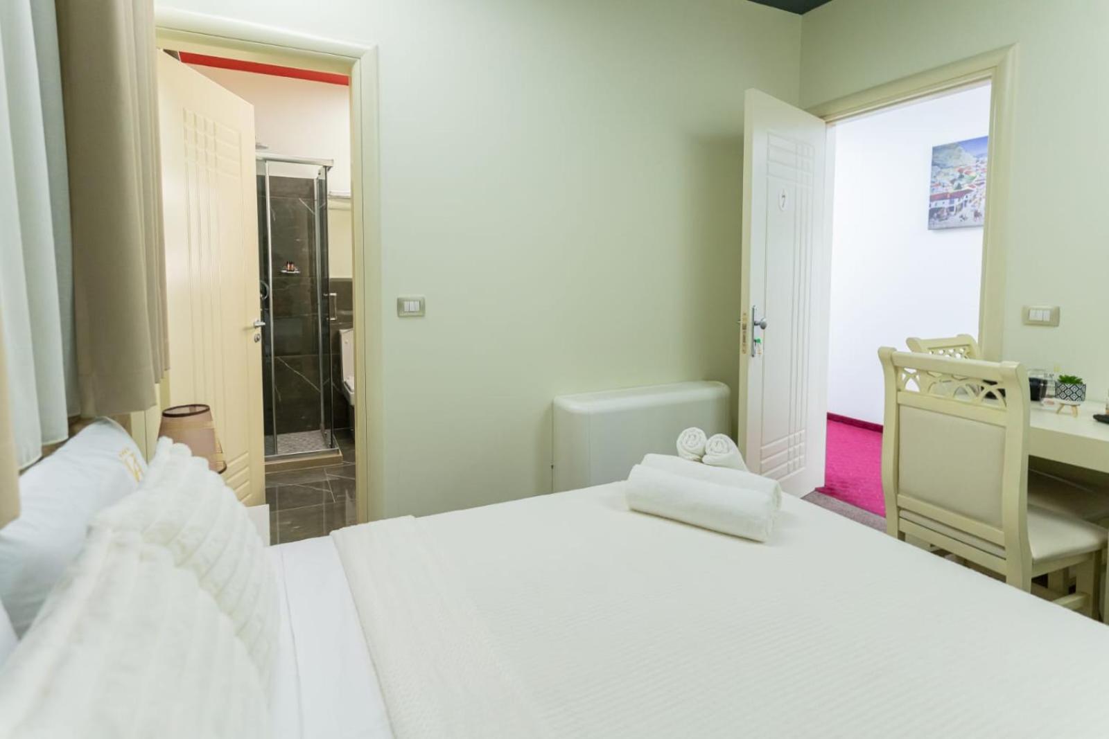 Alko Hotel Shkodër Екстериор снимка