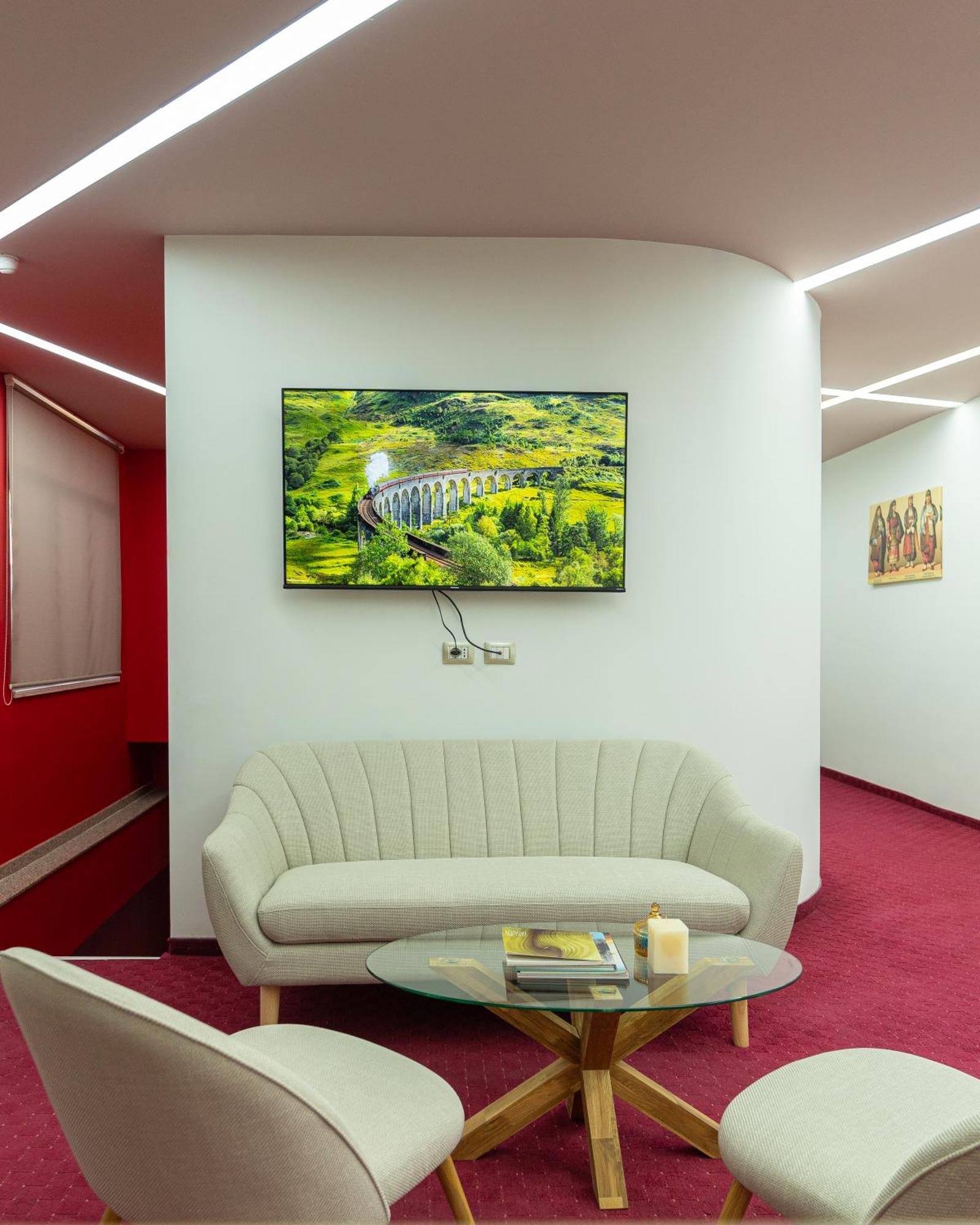 Alko Hotel Shkodër Екстериор снимка