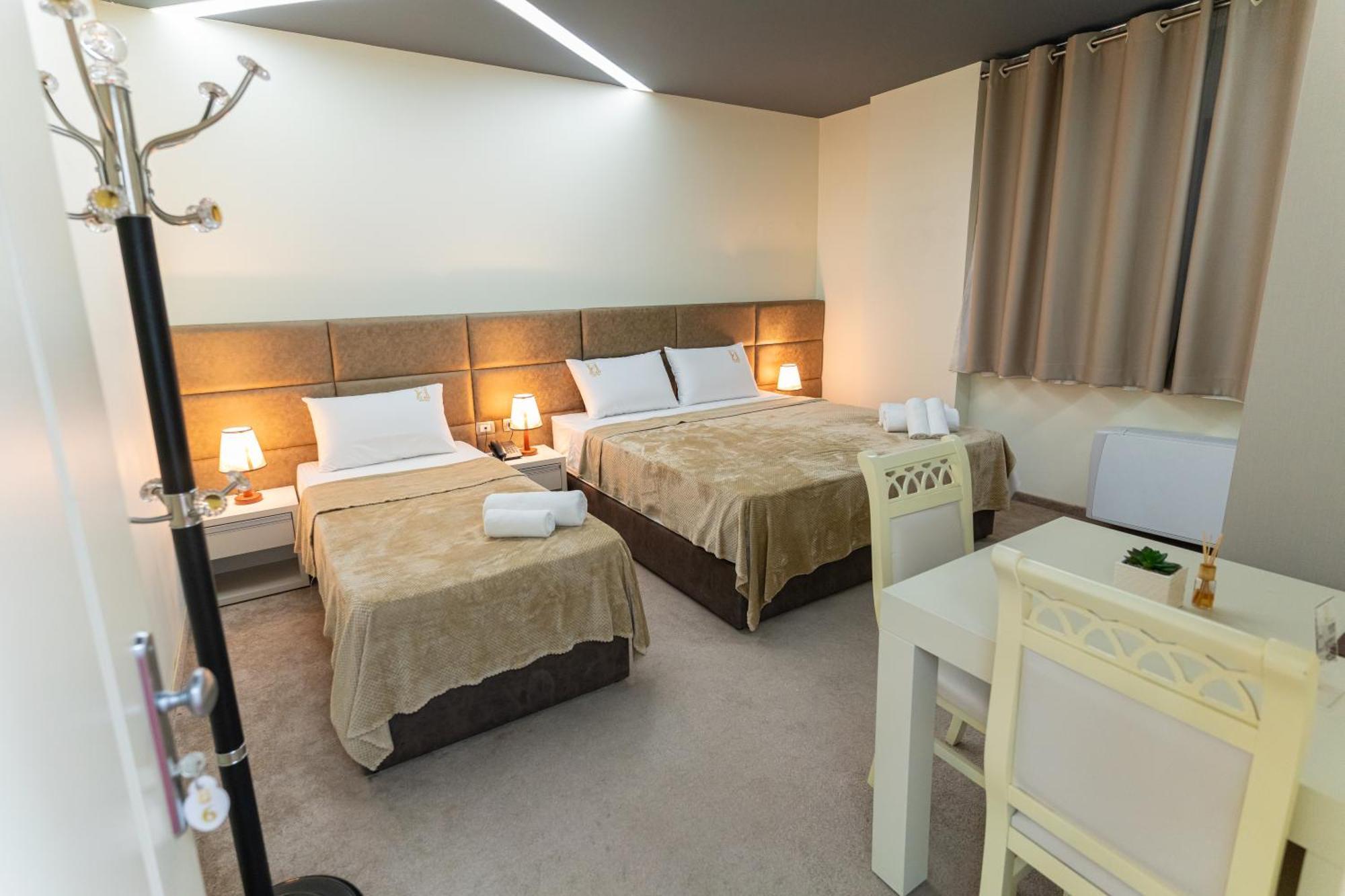 Alko Hotel Shkodër Екстериор снимка